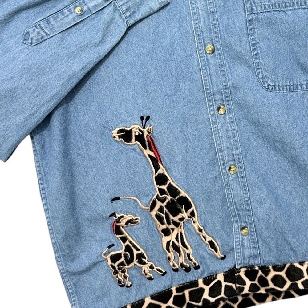 Women's Denim Shirt Giraffe Embroidery Print Small Safari Art to Wear Zookeeper